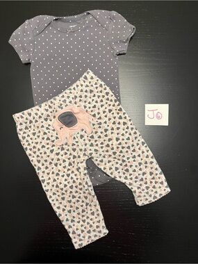 $3.00 💝 Carter's 6m Elephant Theme 2-Piece Set